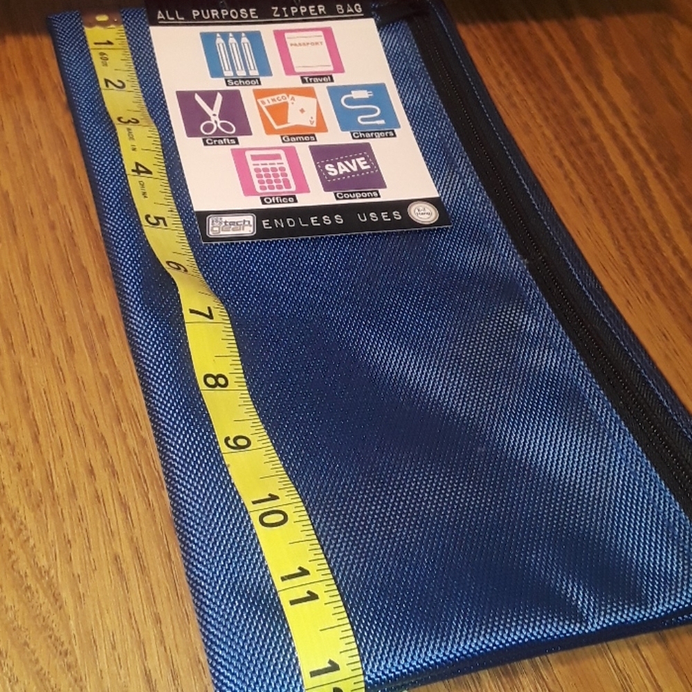 Tech Gear zipper bag